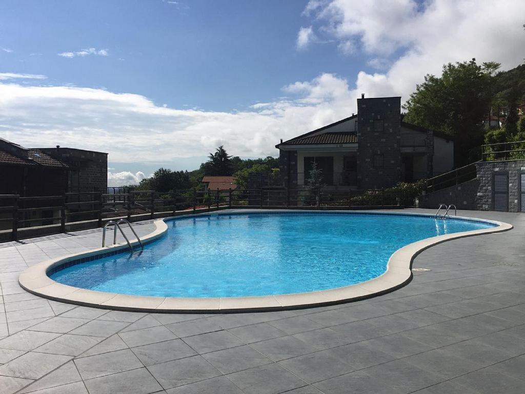 Armonie Del Lago - Lakeview Retreat With Private Garden, Pool & Jacuzzi Бавено Екстер'єр фото
